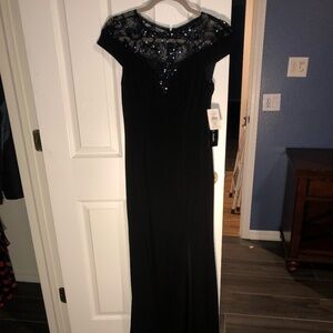 NWT Pappell Studio Black Gown